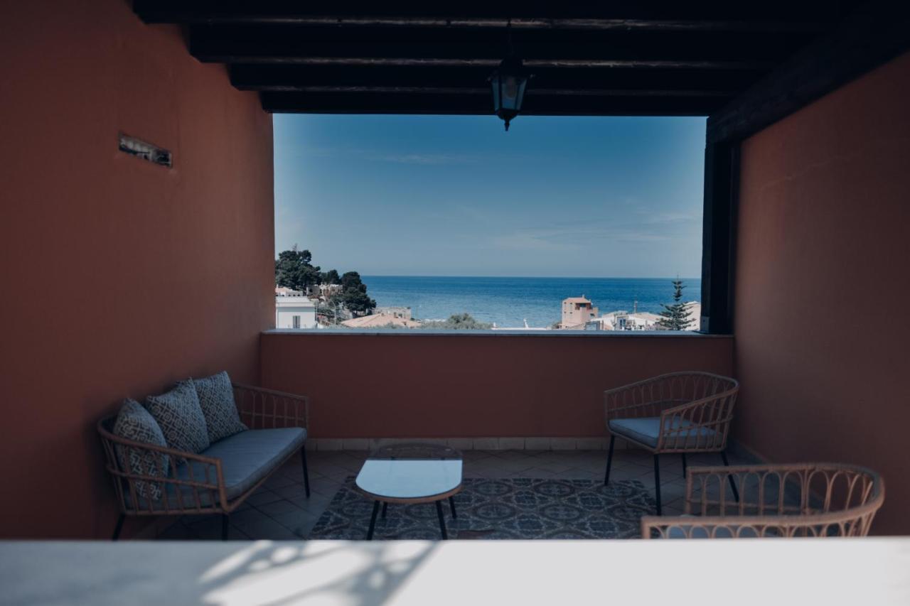 Hotel Borgo Di Ciaula Santa Flavia Bagian luar foto