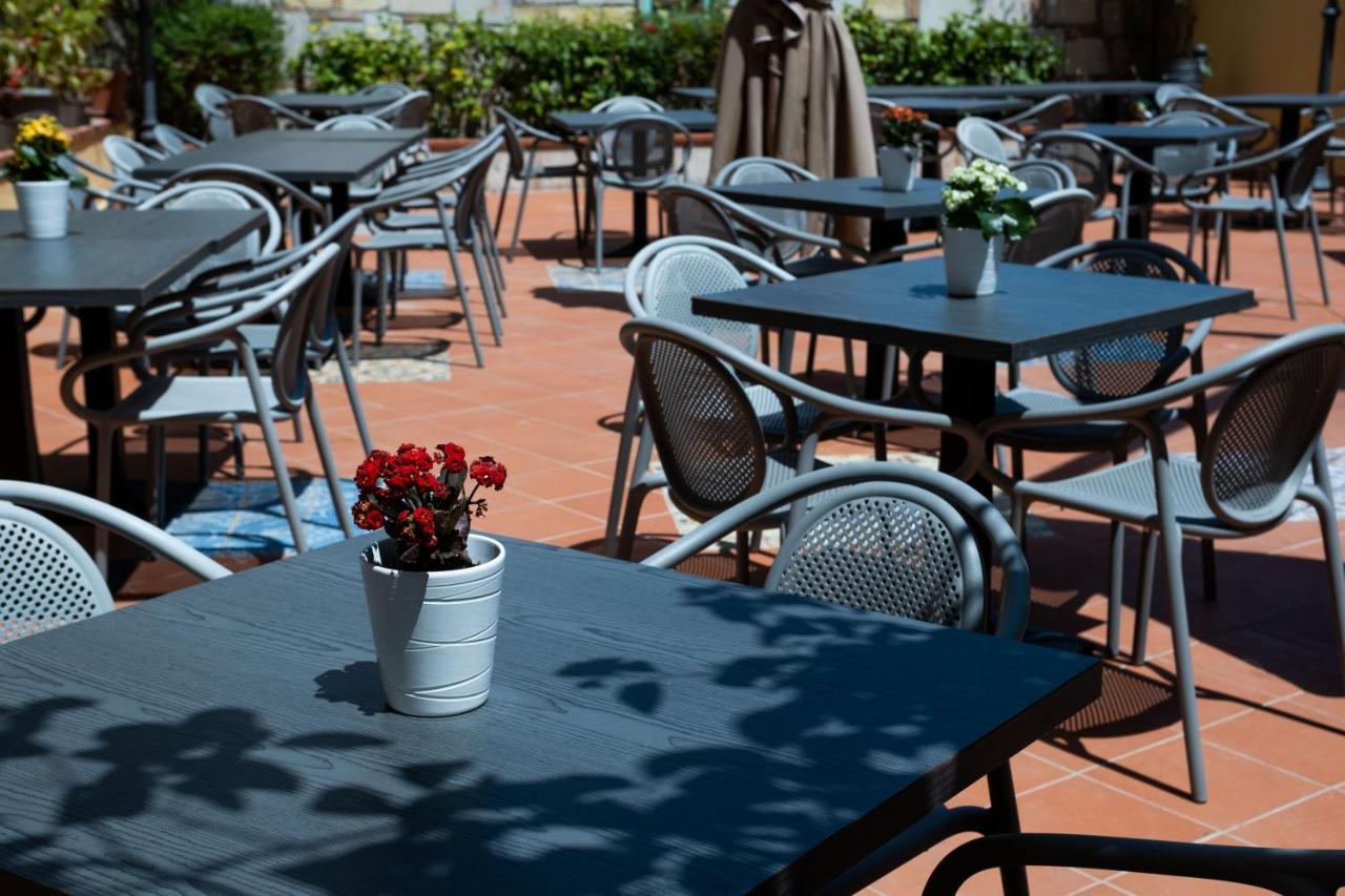 Hotel Borgo Di Ciaula Santa Flavia Bagian luar foto