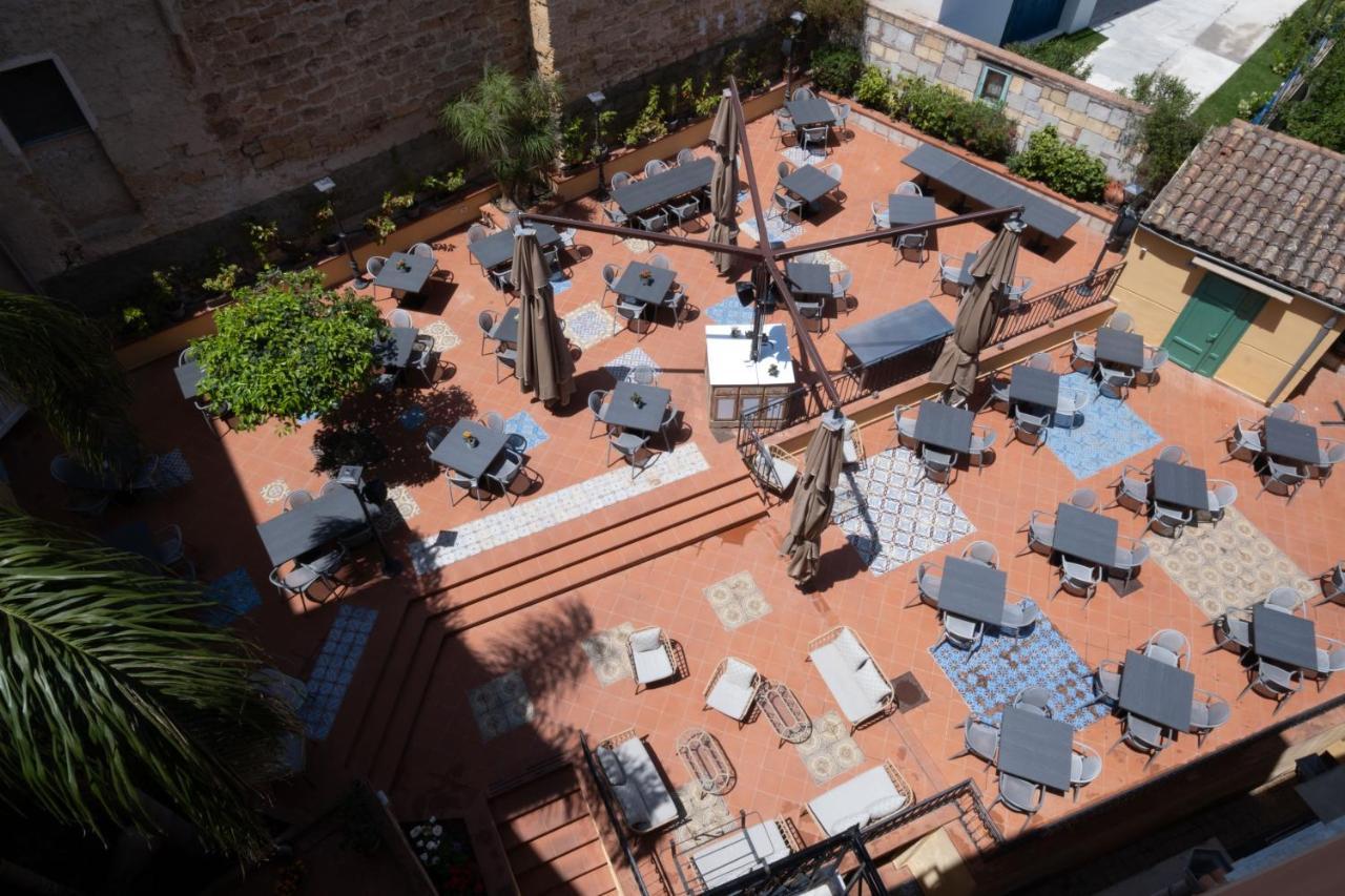 Hotel Borgo Di Ciaula Santa Flavia Bagian luar foto